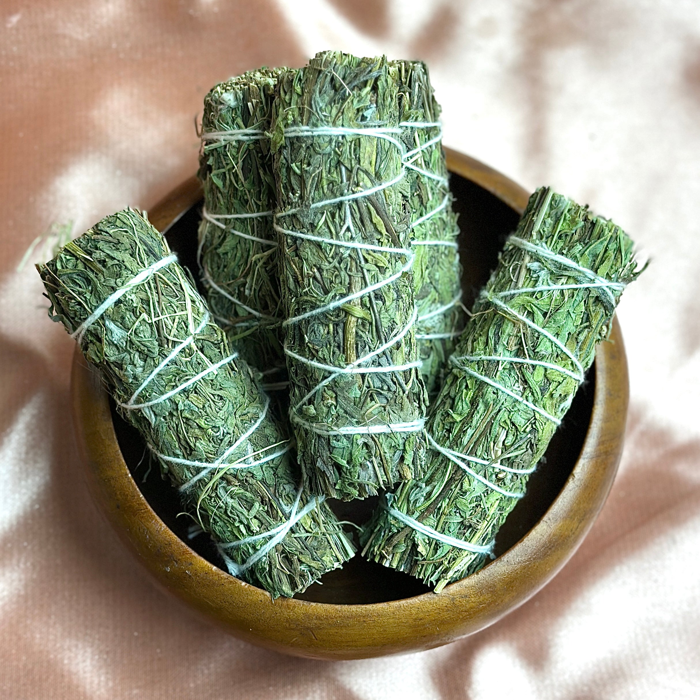 Mugwort Artemisia Bundle